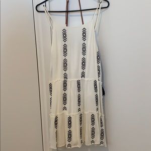 White and black side-tie dress